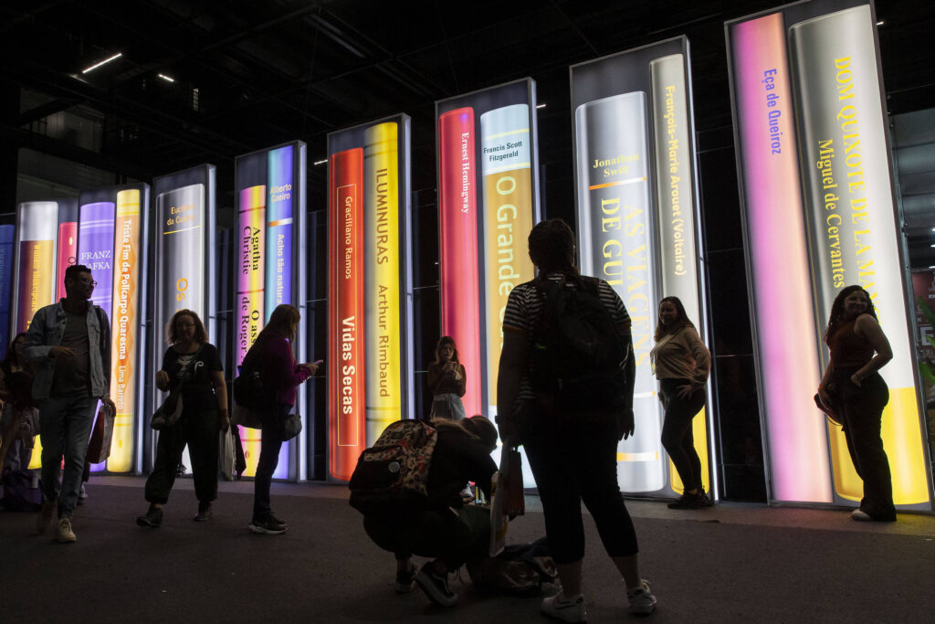 Logo da 28ª Bienal do Livro de São Paulo com Conceição Evaristo em destaque