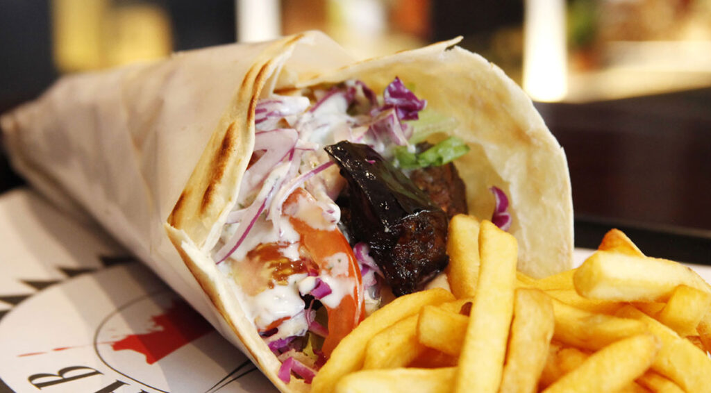 Delicioso kebab servido no Kebab Paris em São Paulo