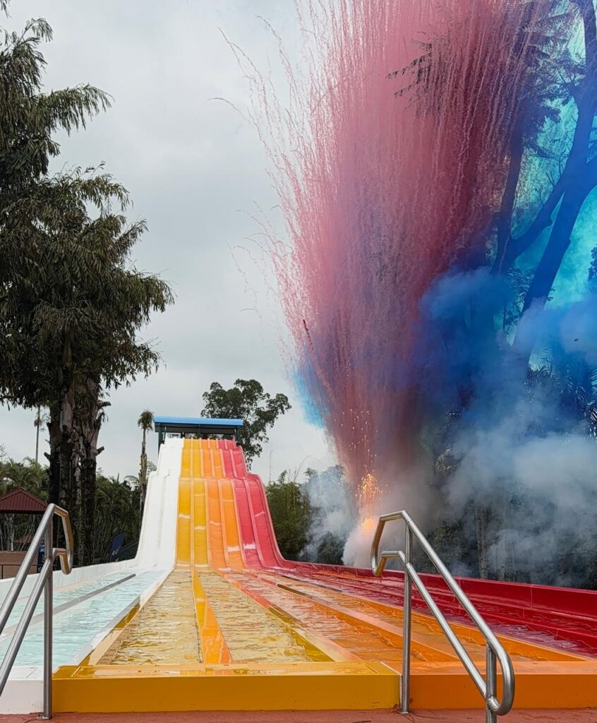 Inauguração da rampa aquática Turbogã no Parque Aquático Thermas do Vale em São José dos Campos