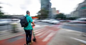 Fiscalização de bicicletas elétricas e patinetes na cidade de São Paulo
