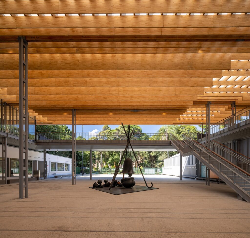Vista da Pinacoteca Contemporânea e Pina Estação na região da Luz, São Paulo